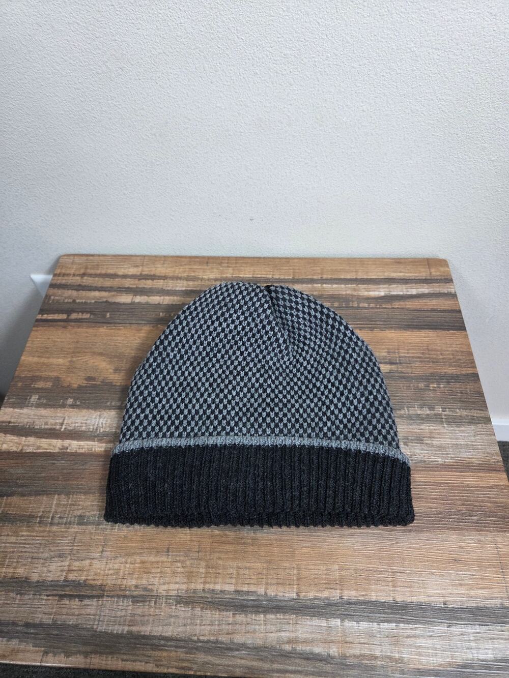 Pierre Cardin Men's Gray & Black Knit Beanie Fleece Lined One Size
